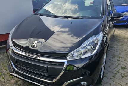 Peugeot 208 60.155 km 7.850 &euro; Bad Segeberg 23795