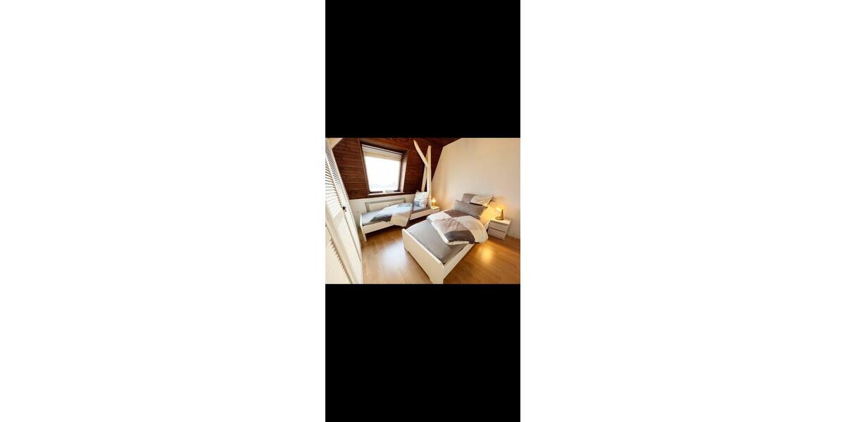 Dachgeschoßwohnung Lübeck Innenstadt - 3 Zimmer, 60 m&sup2;, 195.000&euro; | Angebot:26787045