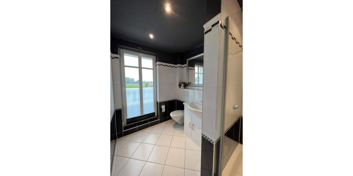 Exkl. Energiesparhaus in hochwertiger Bauweise mit traumhaften Ausblick, in ruhiger zentraler Lage 7 zimmer