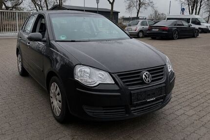 VW Polo 198.000 km 2.599 &euro; Ladelund 25926