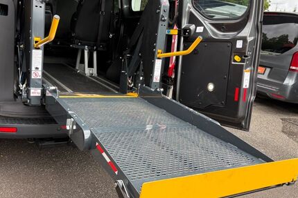 Ford Transit Custom 81.500 km 25.990 &euro; Lübeck 23560