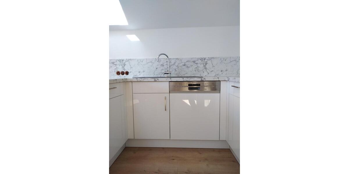 Dachgeschoßwohnung Bad Segeberg - 3 Zimmer, 74 m&sup2;, 799&euro; | Angebot:25342804