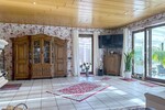 Hochwertiges Wohnhaus mit zusätzlicher Wohneinheit im Gewerbegebiet von Bad Schwartau