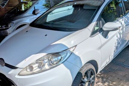 Ford Fiesta 203.000 km 1.400 &euro; Lübeck 23556