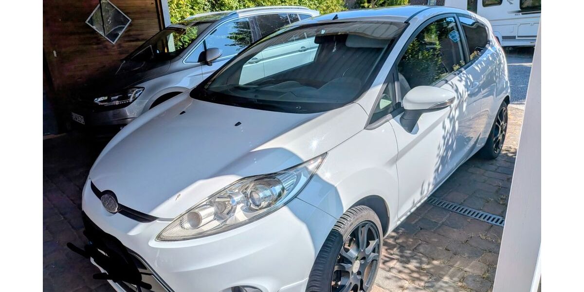 Ford Fiesta 203.000 km 1.400 &euro; Lübeck 23556