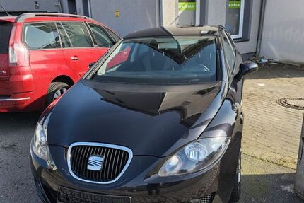 Seat Leon 206.821 km 4.200 &euro; Lübeck 23558