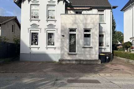 Haus Bad Schwartau - 8 Zimmer, 213 m&sup2;, 329.000&euro; | Angebot:27661186