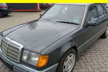 Mercedes-Benz 200 376.601 km 1.700 &euro; Lübeck 23556