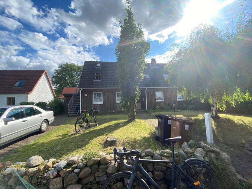 Top Lage zwischen Wakenitz und Uni (als EFH oder 3 Wohnungen, ggf. 1% Finanzierung übertragbar) 7 zimmer