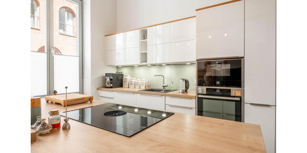 Maisonettenwohnung Lübeck Innenstadt - 2 Zimmer, 100 m&sup2;, 1.700&euro; | Angebot:25364793