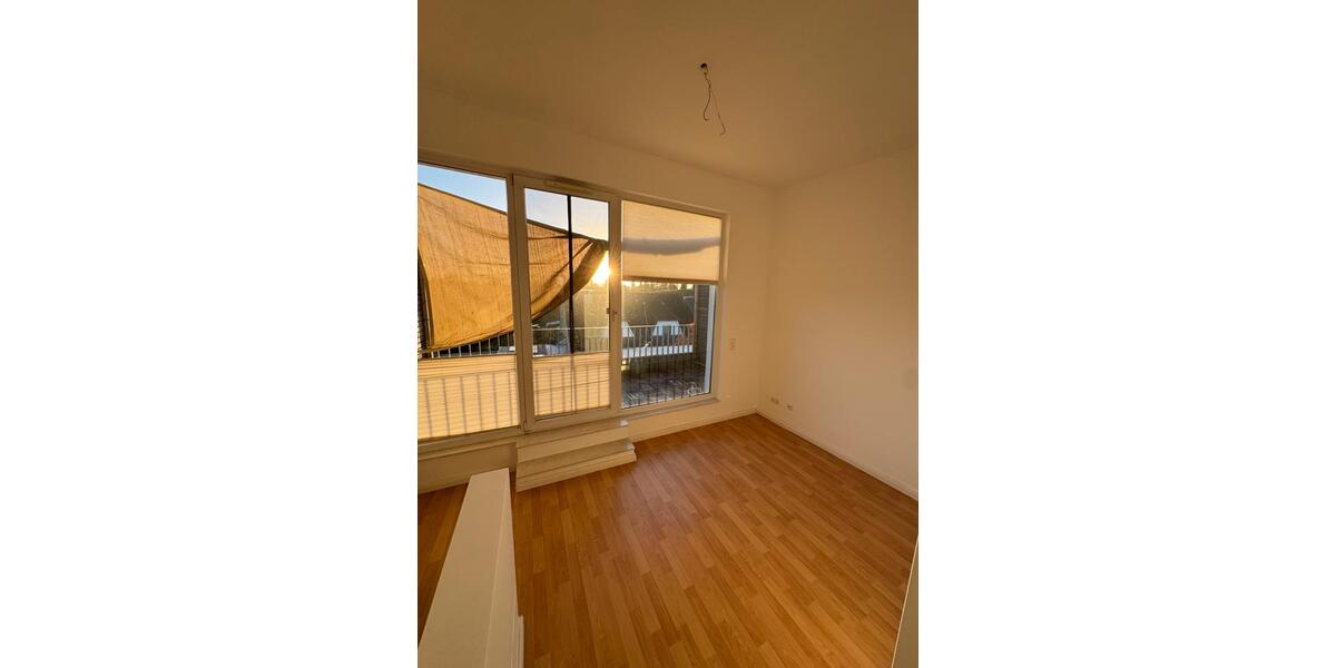 Reihenhaus Lübeck Sankt Jürgen - 2.5 Zimmer, 115 m&sup2;, 1.750&euro; | Angebot:27737917