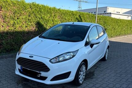 Ford Fiesta 72.000 km 5.550 € Lübeck 23569