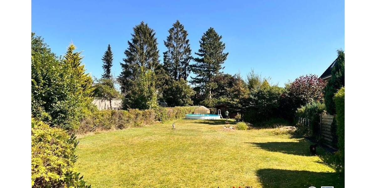 Groß Grönau St. Hubertus Bauplatz in zweiter Reihe für EFH, DHH oder Mehrfamilienhaus zimmer