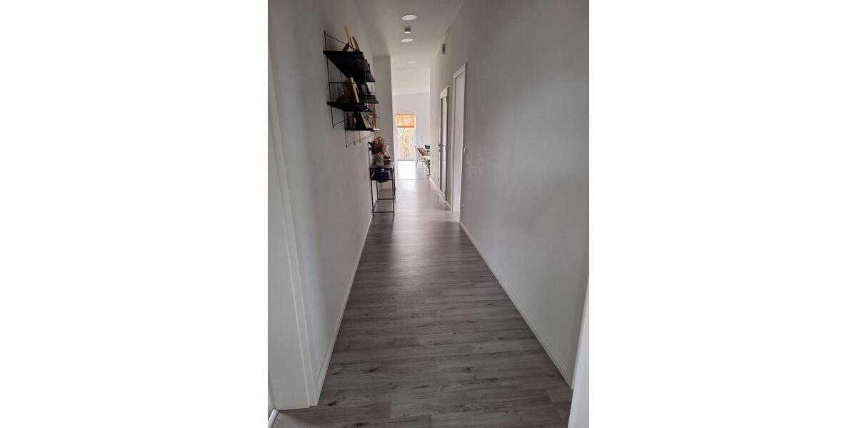 Etagenwohnung Bad Segeberg - 3 Zimmer, 104 m&sup2;, 1.250&euro; | Angebot:25304256