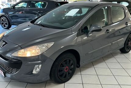 Peugeot 308 127.048 km 4.999 &euro; Lübeck 23554