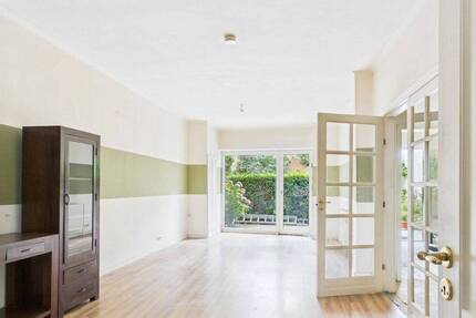 Wohn- und Geschäftshaus - untere Hüxstraße 1 zimmer