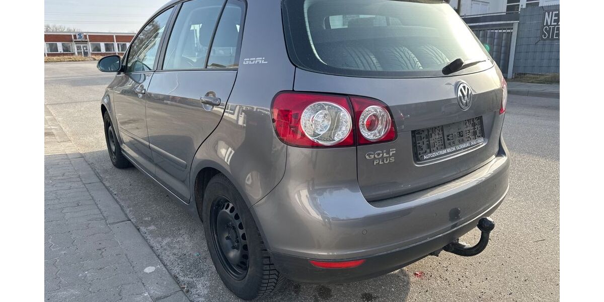 VW Golf 135.000 km 3.400 &euro; Lübeck 23560