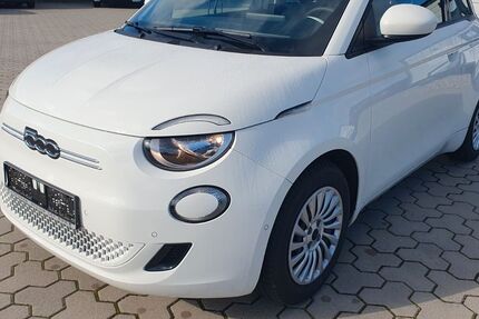 Fiat 500e 17.100 km 15.700 € Ratzeburg 23909