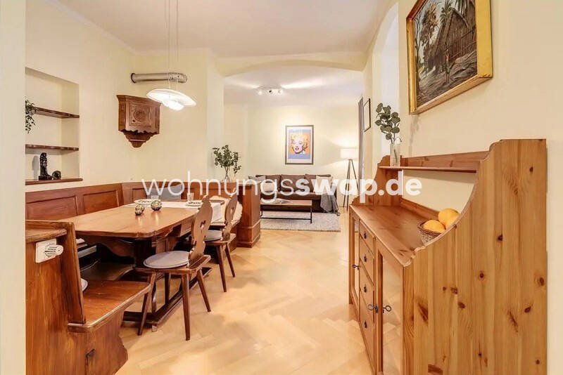 Etagenwohnung Lübeck Innenstadt - 2 Zimmer, 85 m&sup2;, 500&euro; | Angebot:25934469