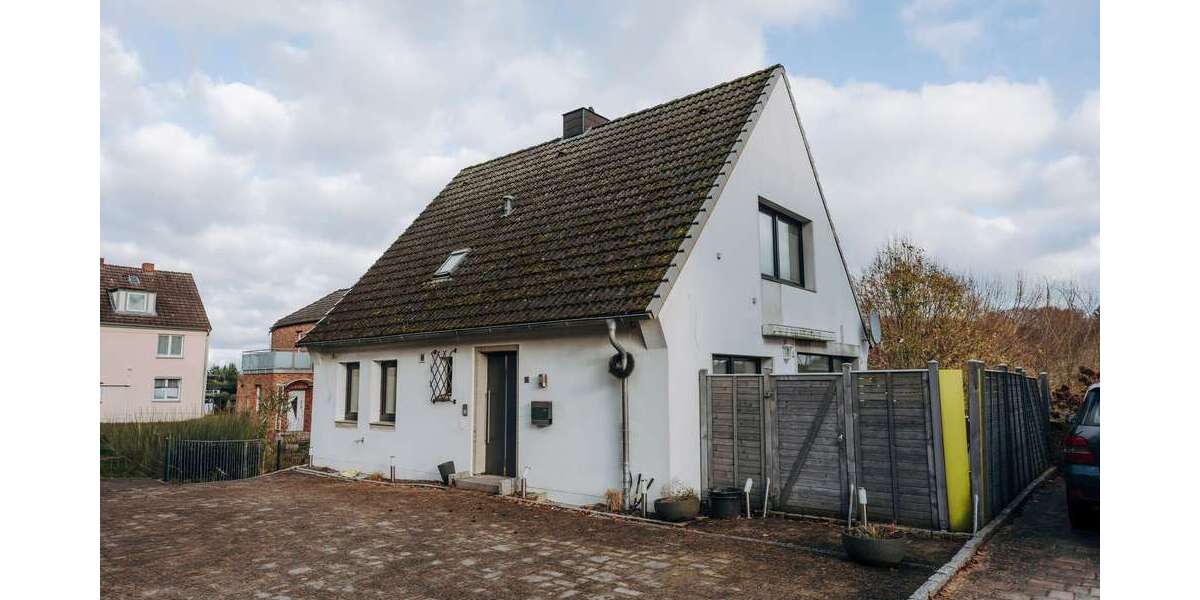 Haus zum Kaufen in Bad Schwartau 398.000 € 120.34 m² 4 zimmer