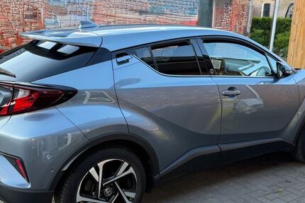 Toyota C-HR 52.185 km 21.700 &euro; Lübeck 23556