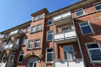 Moderner Grundriss mit geräumiger Wohnküche und Balkon 1 zimmer