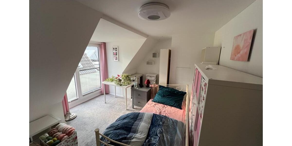 Doppelhaushälfte Lübeck Kücknitz - 4 Zimmer, 130 m&sup2;, 465.000&euro; | Angebot:26637336