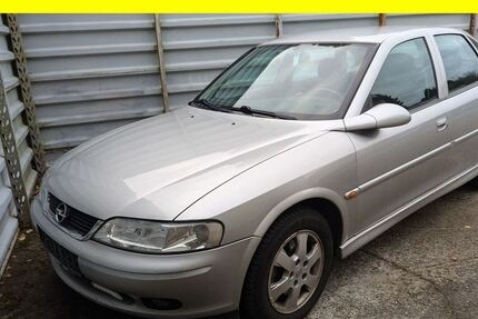 Opel Vectra 103.491 km 2.550 &euro; Lübeck 23556