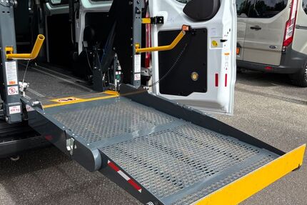 Ford Transit 25.500 km 31.990 € Lübeck 23560