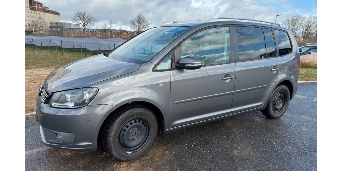 VW Touran 234.000 km 6.900 &euro; Ratzeburg 23909