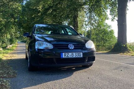 VW Golf 384.000 km 1.200 &euro; Mölln 23879