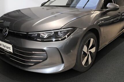 VW Passat Variant 2.500 km 46.490 &euro; Bad Oldesloe 23843