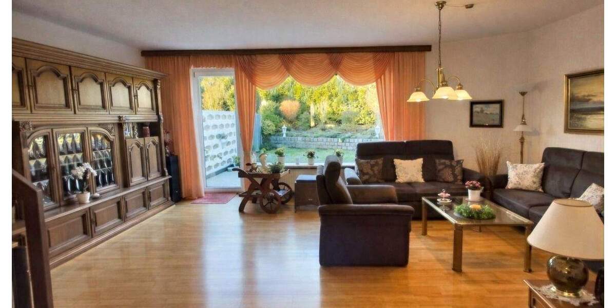 Reihenmittelhaus Lübeck Kücknitz - 4 Zimmer, 111 m&sup2;, 298.000&euro; | Angebot:25196237