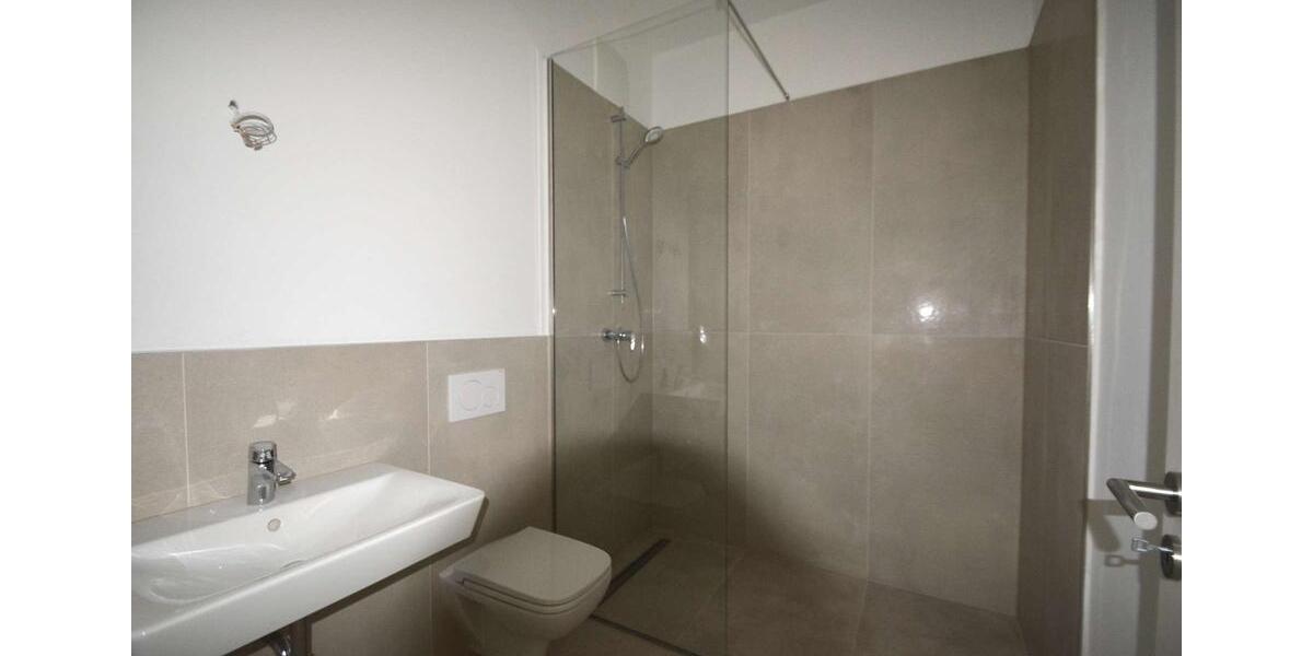 Etagenwohnung Lübeck Sankt Lorenz Nord - 3 Zimmer, 110 m&sup2;, 1.653&euro; | Angebot:26072889