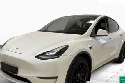Tesla Model Y 45.300 km 36.990 &euro; Bad Segeberg 23795