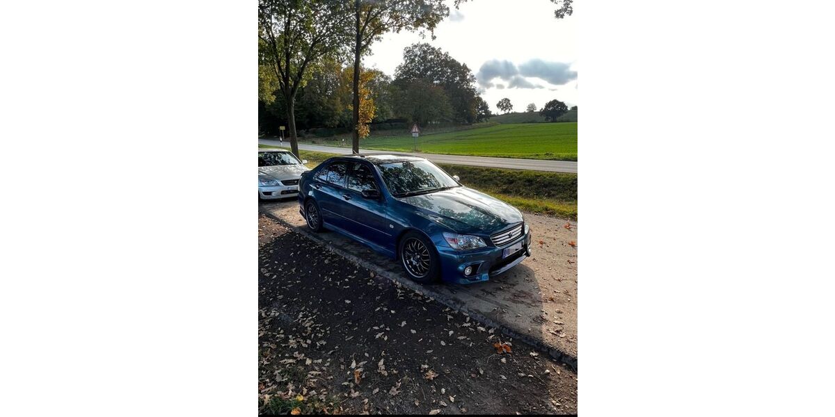 Lexus IS 200 299.000 km 6.499 &euro; Lübeck 23562
