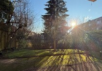 Erdgeschoss - 2 Zimmer - kleiner Garten in Pansdorf