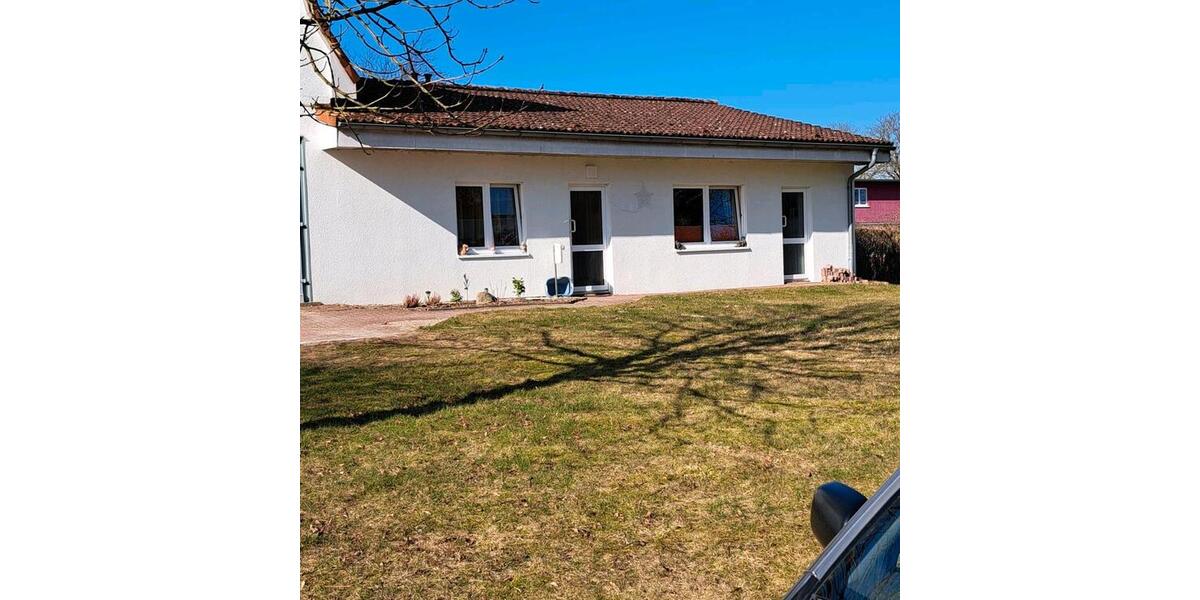 Erdgeschoßwohnung Dassow - 4 Zimmer, 104 m&sup2;, 1.200&euro; | Angebot:25392798