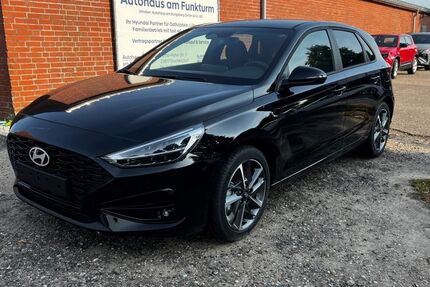 Hyundai i30 2.500 km 22.990 &euro; Stockelsdorf 23617