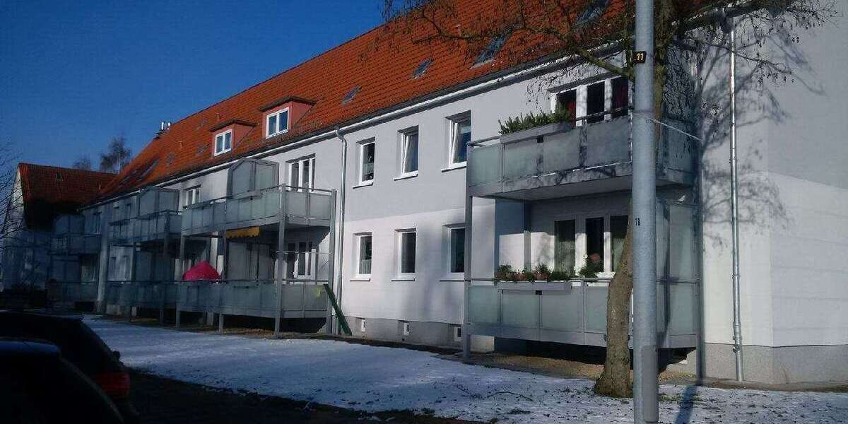 Wohnung zum Mieten in Lübeck 557 € 64.71 m² 2.5 zimmer