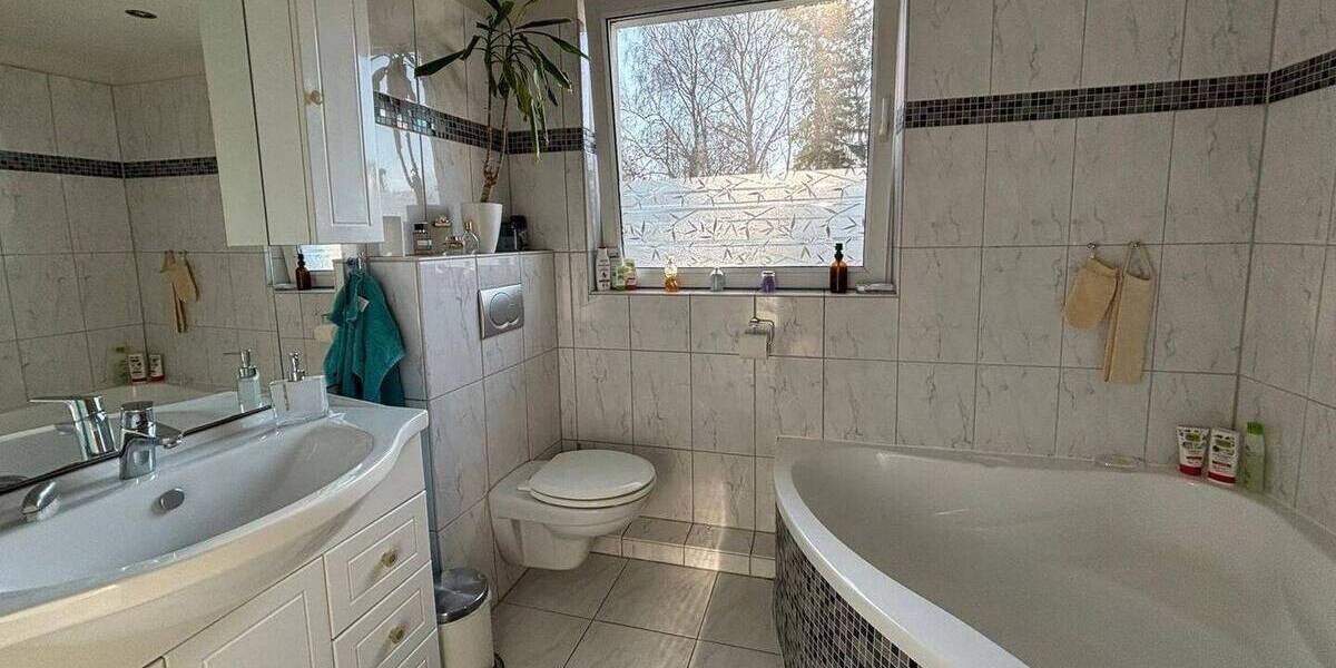 Doppelhaushälfte Reinfeld - 5 Zimmer, 130 m&sup2;, 349.000&euro; | Angebot:25969583