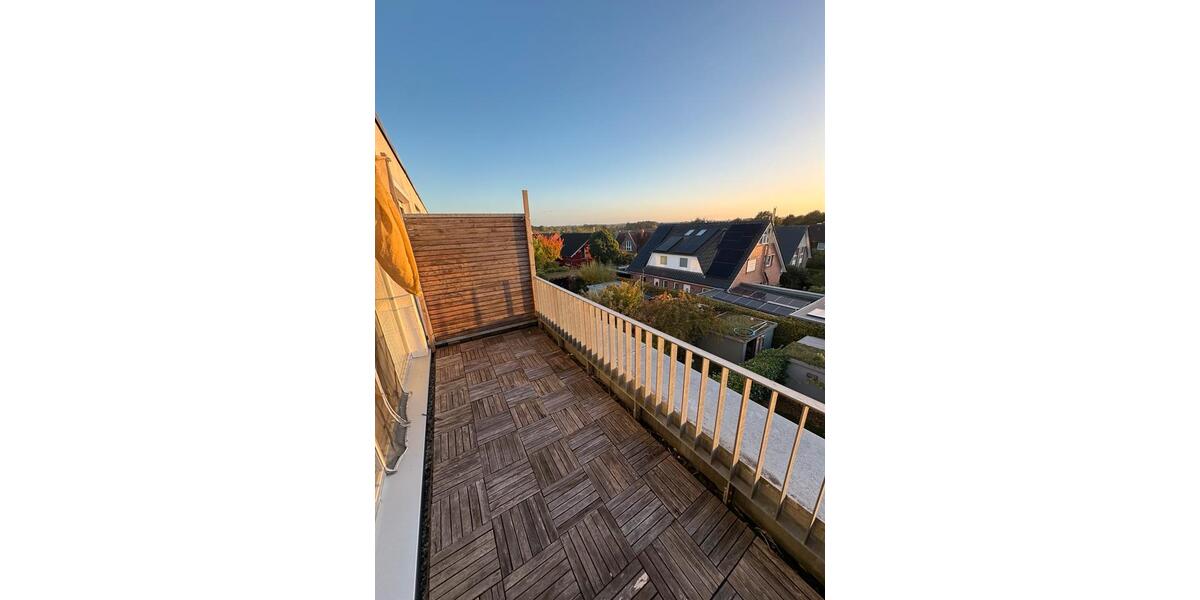 Reihenhaus Lübeck Sankt Jürgen - 2.5 Zimmer, 115 m&sup2;, 1.750&euro; | Angebot:27737917