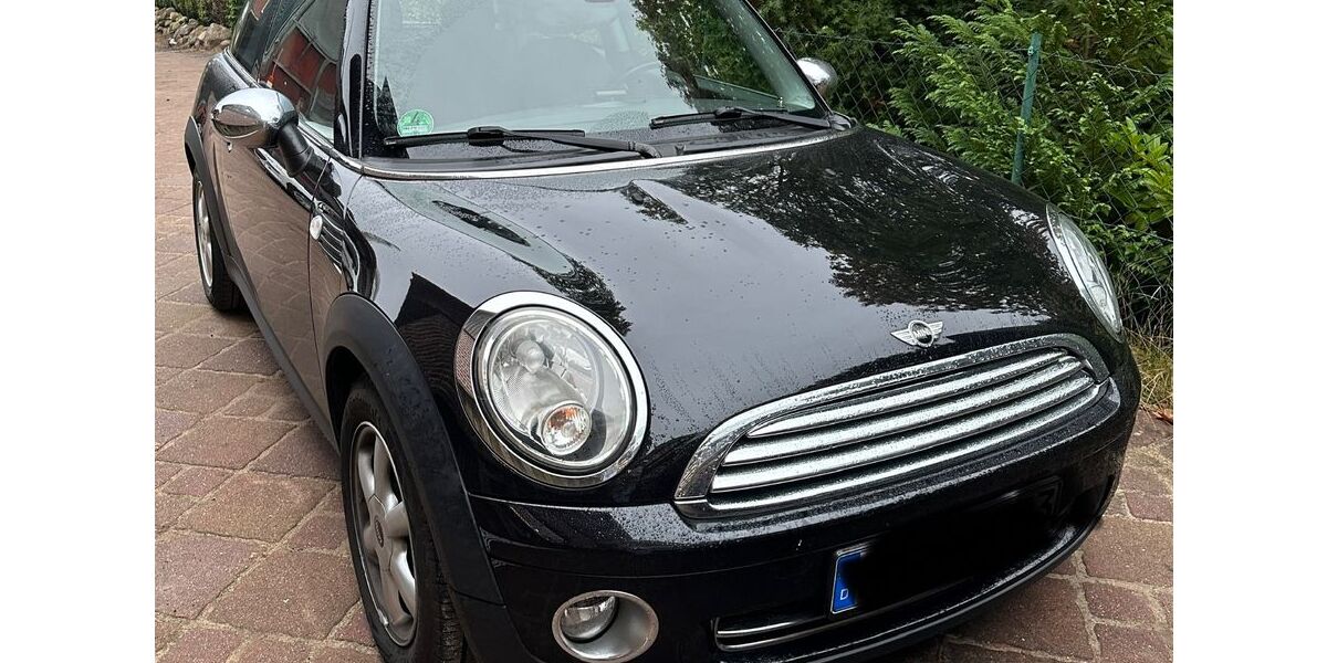 Mini ONE 110.000 km 4.900 &euro; Süsel 23701