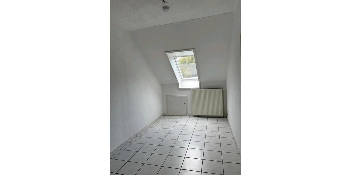 Dachgeschoßwohnung Lübeck Sankt Lorenz Nord - 3 Zimmer, 68 m&sup2;, 195.000&euro; | Angebot:27655793