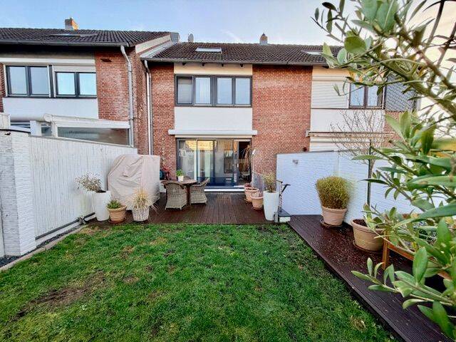 Reihenhaus Ratekau - 6 Zimmer, 160 m&sup2;, 449.000&euro; | Angebot:26188251