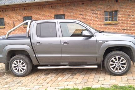 VW Amarok 177.000 km 17.400 &euro; Groß Sarau 23628