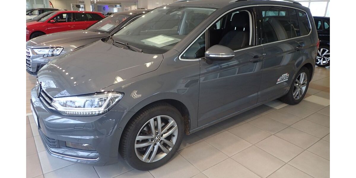 VW Touran 28.090 km 31.980 € Lübeck 23554