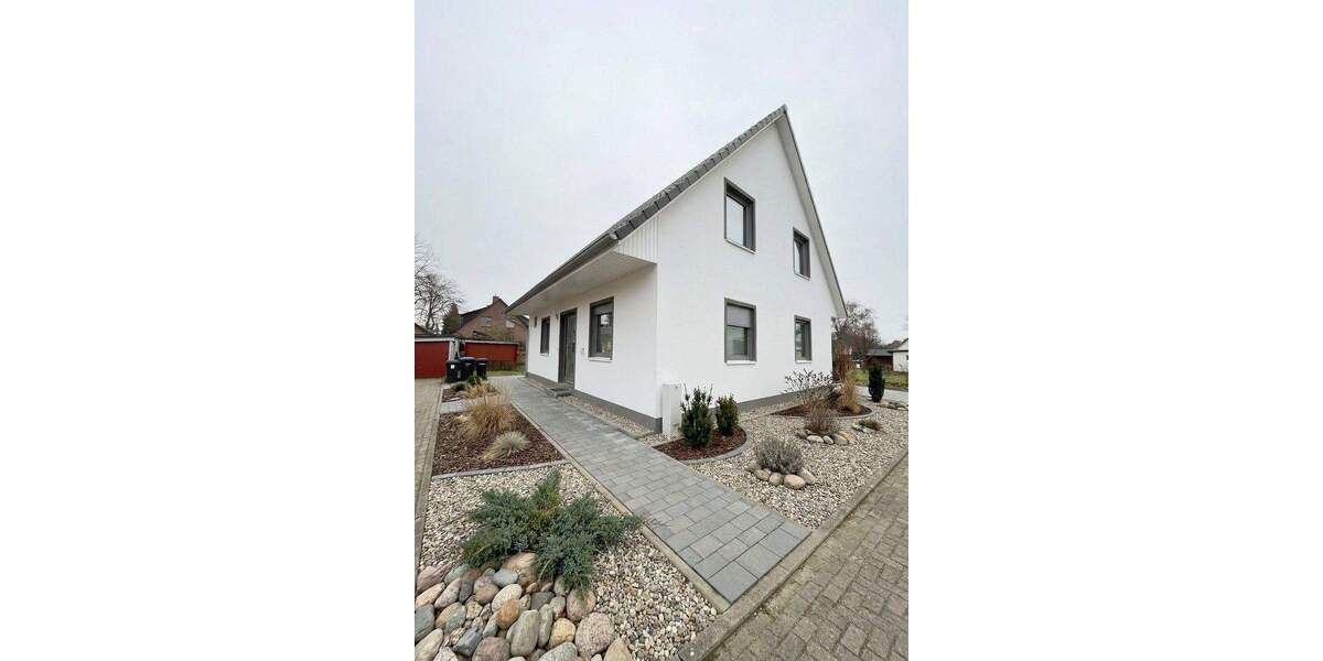 Neubau EFH, möbliert, 3 Schlafzimmer, exklusiv, Garten, Doppelgarage 6 zimmer