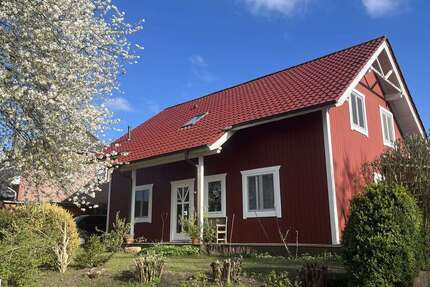 Haus Travenbrück - 6 Zimmer, 150 m&sup2;, 625.000&euro; | Angebot:24837102