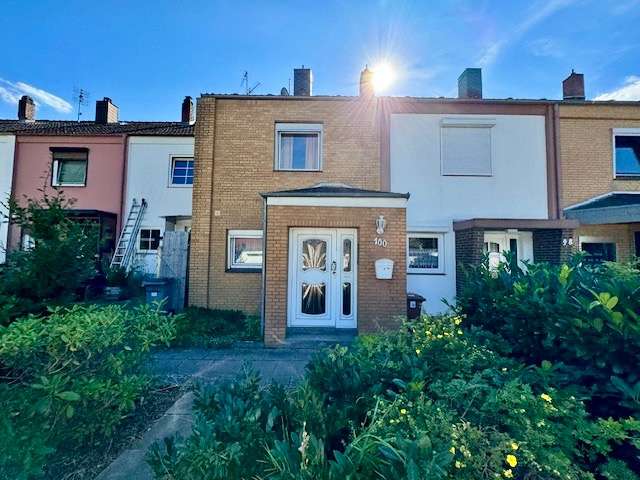 Haus zum Kaufen in Lübeck 145.000 € 64 m²